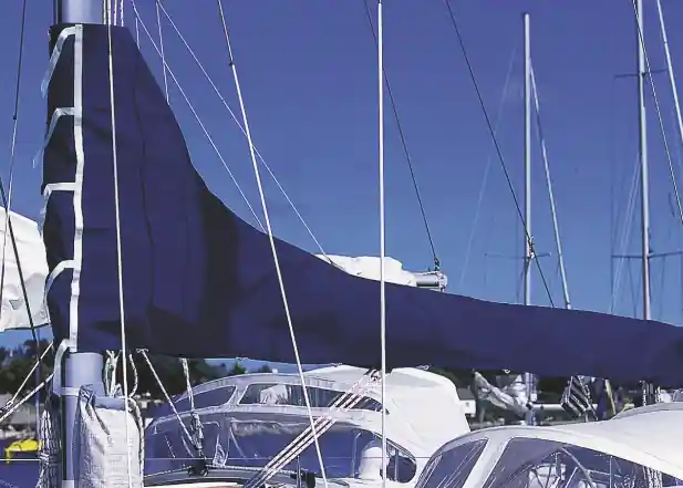 Prix Cassé Housse Plastimo de grand voile bleu royal