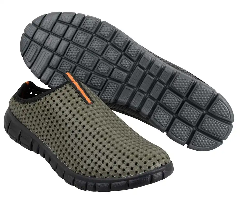 Promotion Saisonnière PL Chausson Bank Slippers Green 42