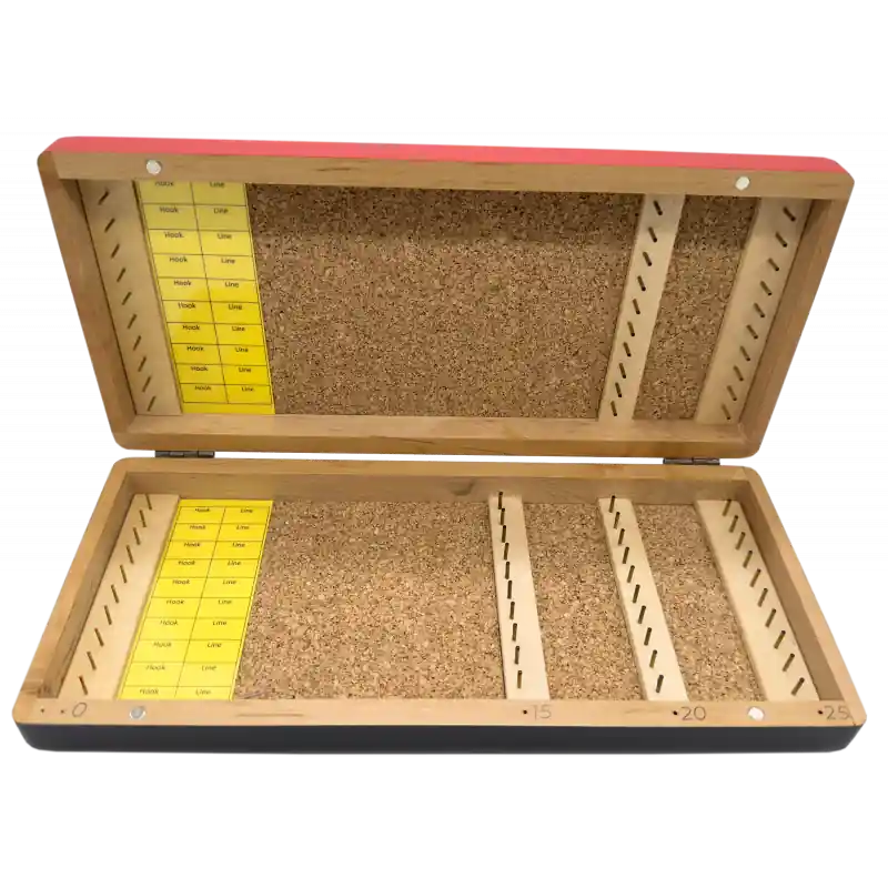 Usine Directe BOITE A HAMECON DE FABRICATION ARTISANALE "ROACH CLASSIC" - 15/20/25 CM - MATCHPRO
